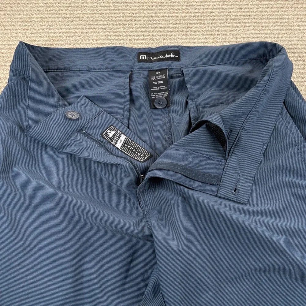 TravisMathew Golf Shorts Mens 34 Blue Micro Stripe Performance Athleisure Preppy